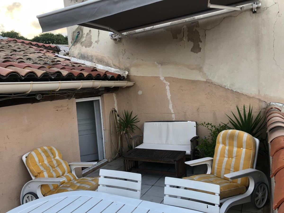 Terrasse Tropezienne Centre Nîmes Exterior foto